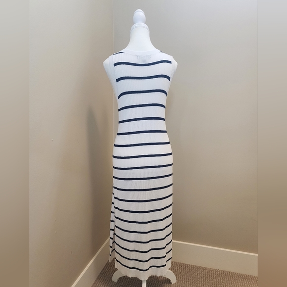 ✨HOST PICK✨ Banana Republic Ribbed Column Dress - Picture 2 of 6